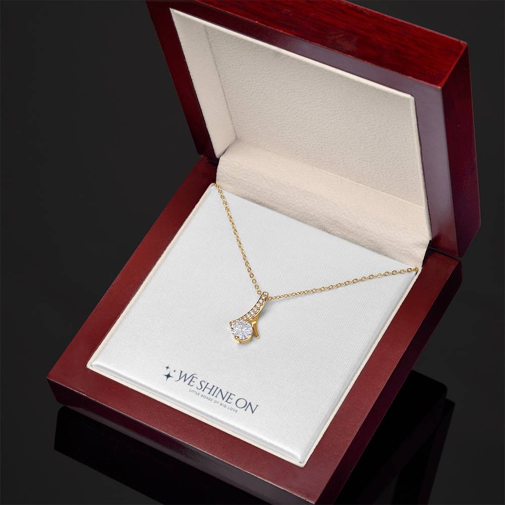 Alluring Beauty Necklace *