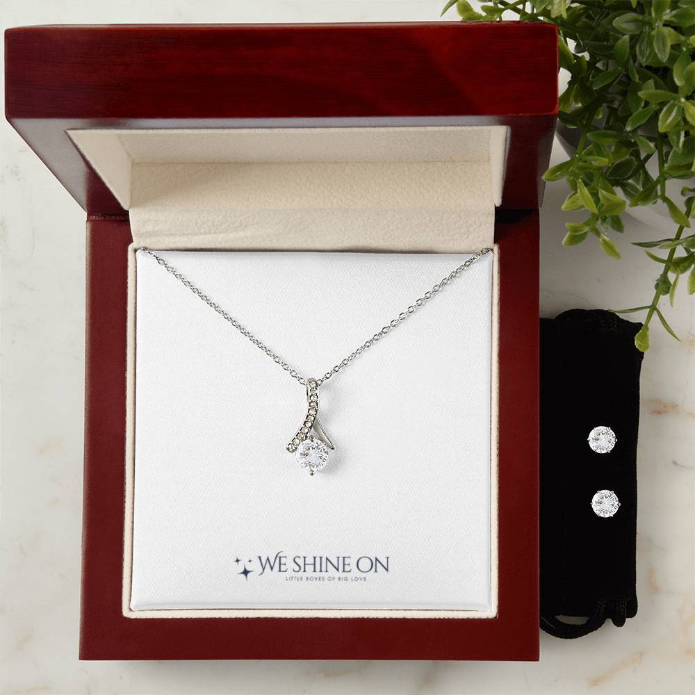 Alluring Beauty Necklace & Cubic Zirconia Earring Set *